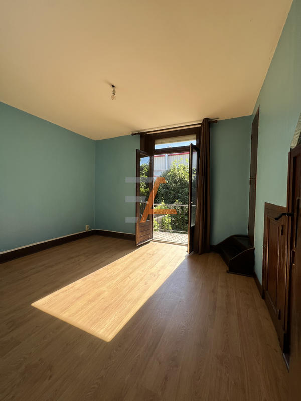 Maison de village - 90 m² - 4 pièces