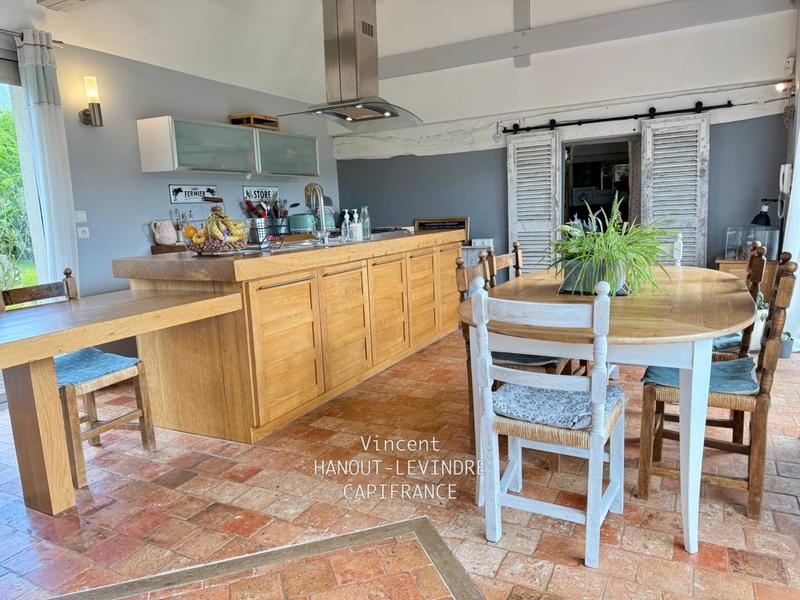 Maison - 152 m² - 8 pièces