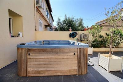 Maison - 140 m² - 7 pièces