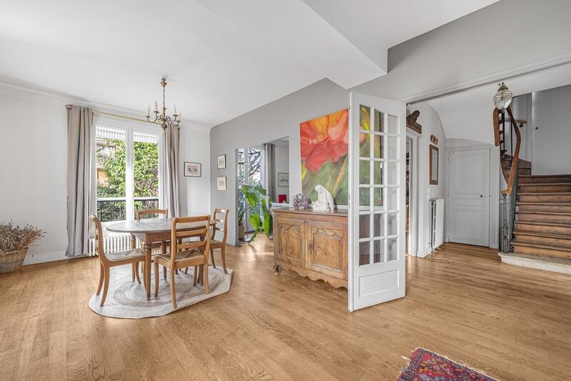 Maison - 294 m² - 8 pièces