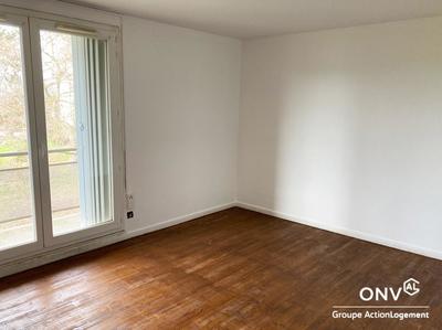 Appartement - 93 m² - 5 pièces