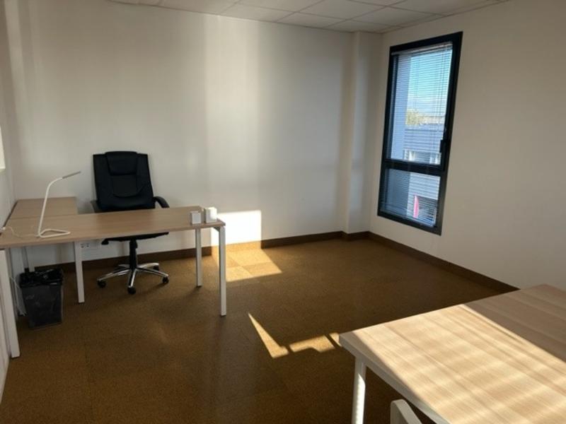 Bureau - 119 m² - 1 pièce