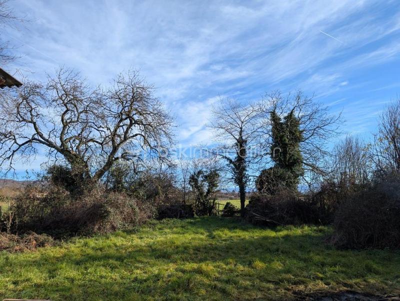 Corps de ferme - 140 m² - 4 pièces