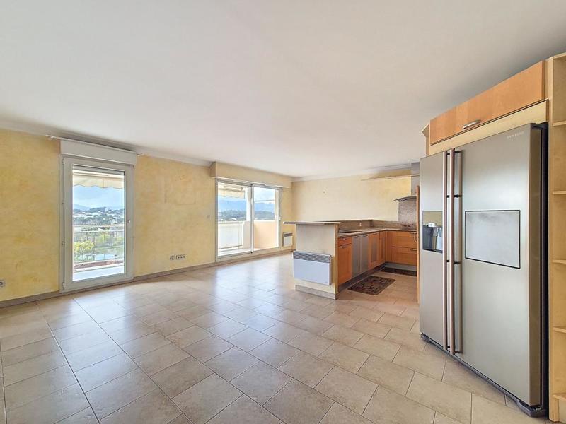 Appartement - 95 m² - 4 pièces