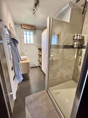 Maison traditionnelle - 130 m² - 8 pièces