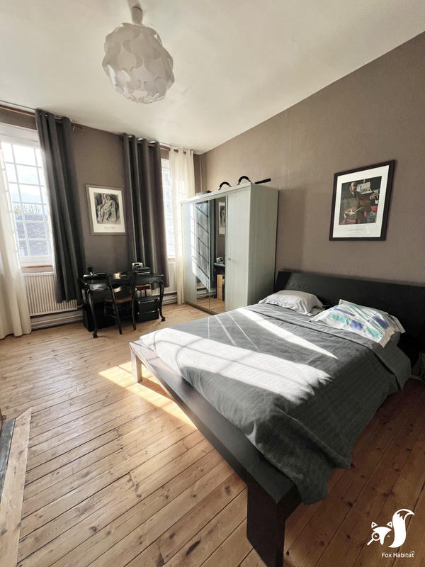 Maison - 186 m² - 7 pièces