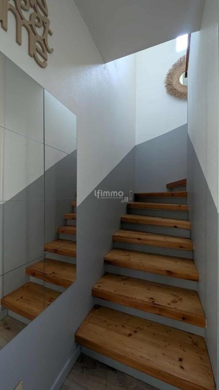 Maison - 95 m² - 5 pièces