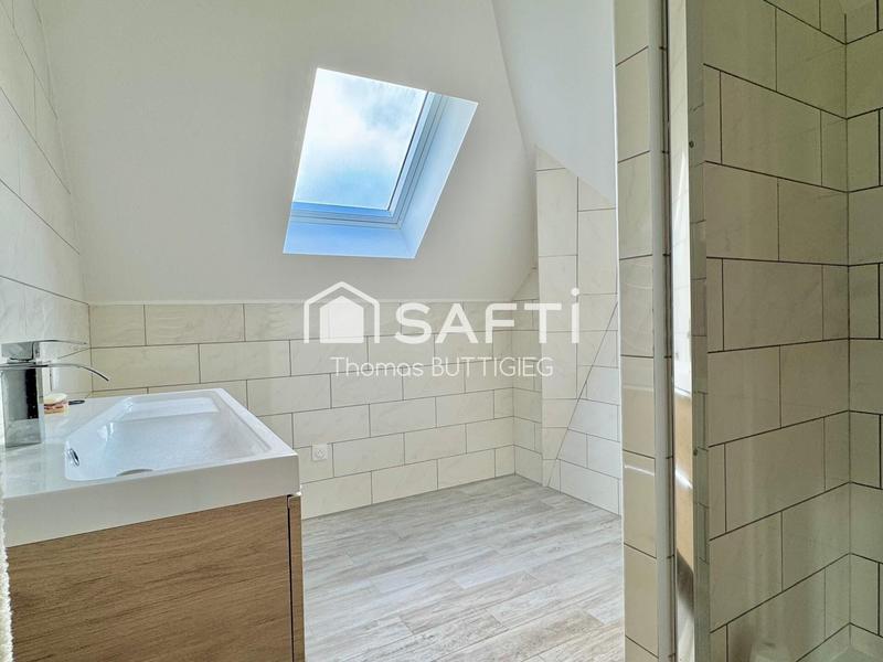 Maison - 250 m² - 9 pièces