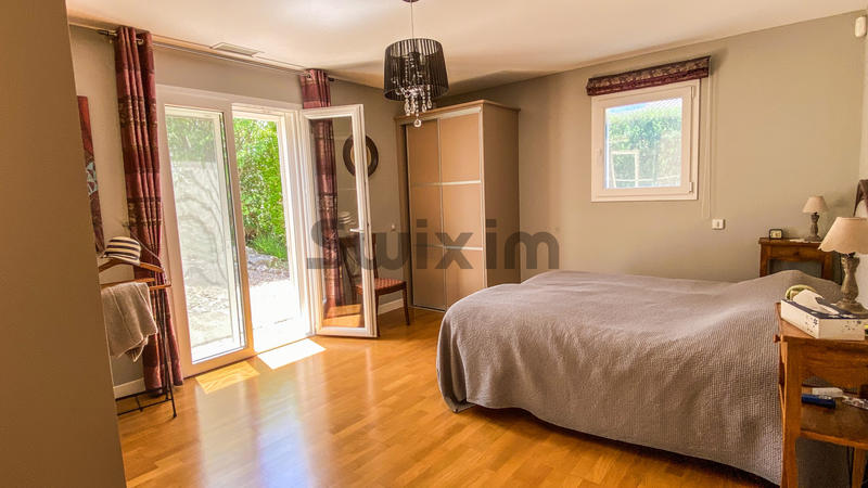 Villa - 177 m² - 6 pièces