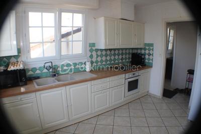 Maison - 136 m² - 8 pièces