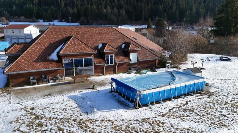 Maison - 206 m² - 5 pièces