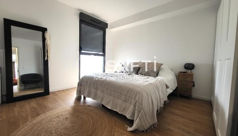 Appartement - 85 m² - 3 pièces