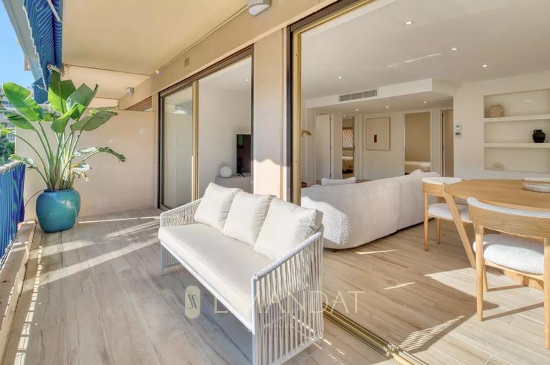 Appartement - 95 m² - 4 pièces