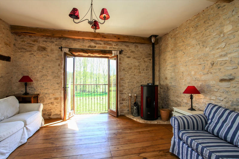 Maison - 357 m² - 16 pièces