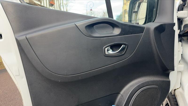 Renault Trafic Vu III 2.0 dCi 120 Grand Confort 1000 L1h1