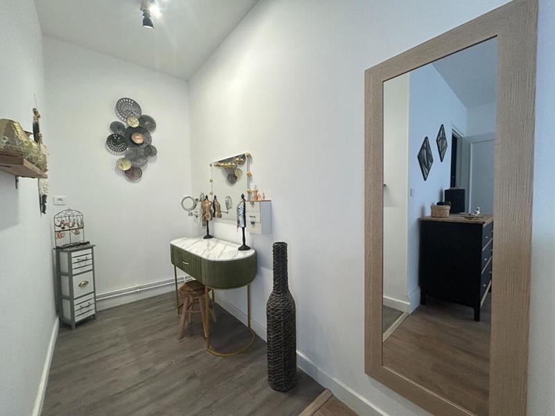 Maison - 226 m² - 9 pièces