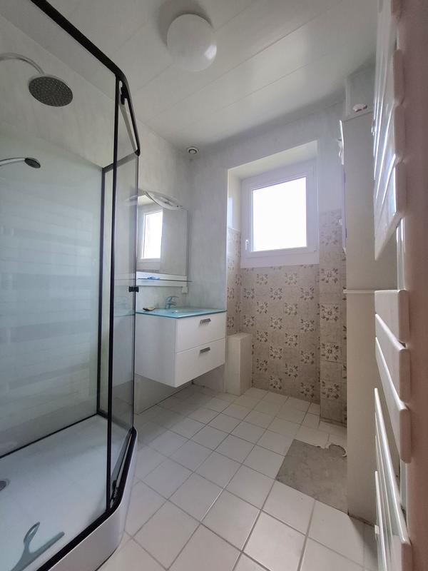 Maison - 179 m² - 7 pièces