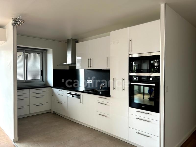 Appartement - 107 m² - 4 pièces