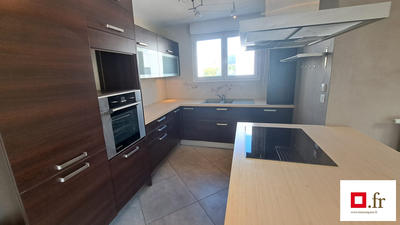 Appartement - 92 m² - 4 pièces