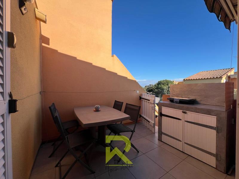 Studio - 25 m² - 2 pièces