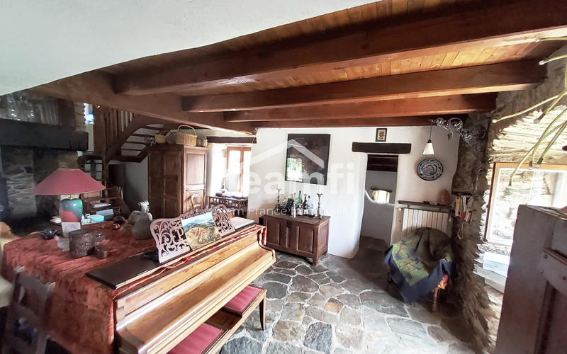 Mas - 252 m² - 10 pièces