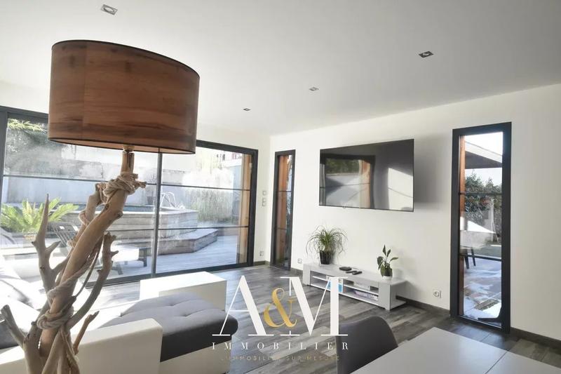 Maison - 148 m² - 6 pièces