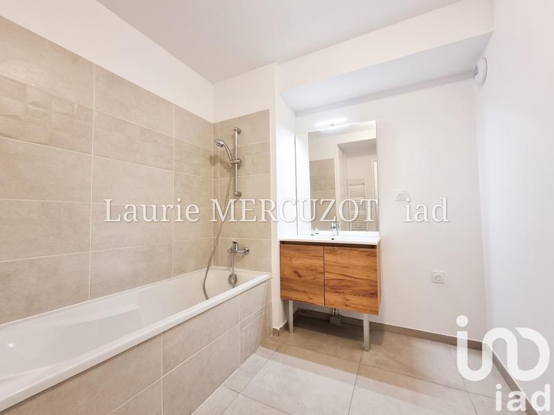 Appartement - 77 m² - 3 pièces