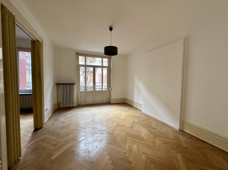 Appartement - 137 m² - 6 pièces