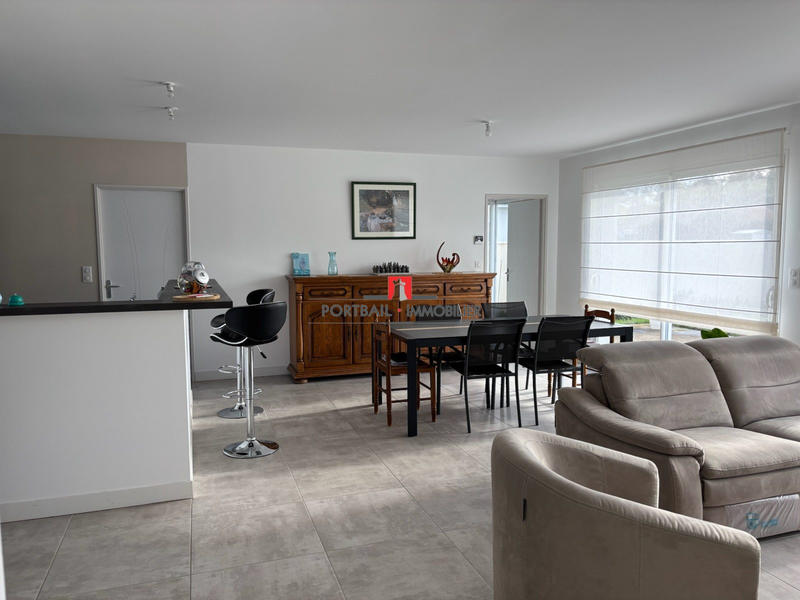 Maison contemporaine - 140 m² - 7 pièces