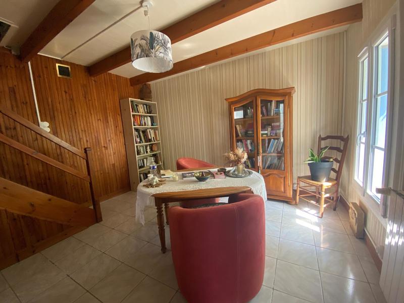 Maison - 104 m² - 5 pièces