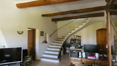 Propriété - 341 m²