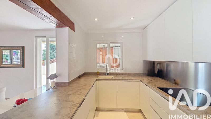 Appartement - 150 m² - 6 pièces