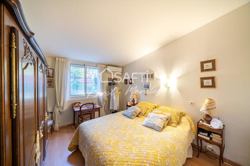 Maison - 240 m² - 6 pièces