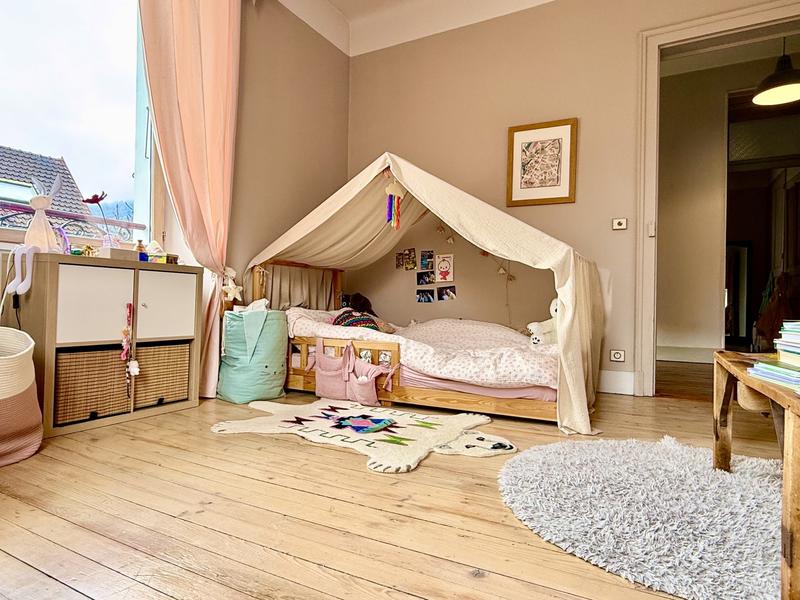 Maison - 226 m² - 9 pièces