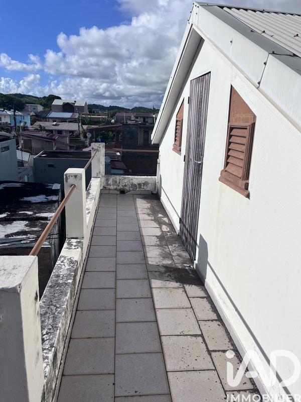 Maison - 250 m² - 8 pièces