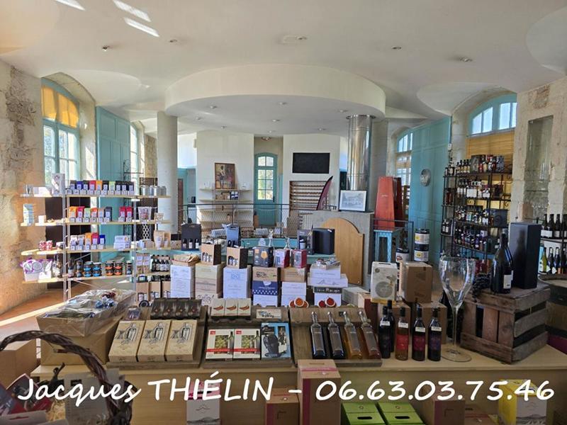 Immeuble - 150 m² - 1 pièce