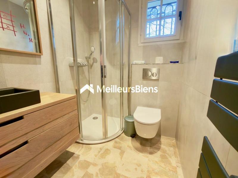 Villa - 350 m² - 10 pièces