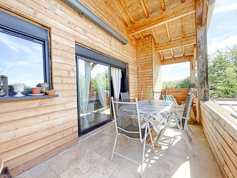 Maison - 107 m² - 6 pièces