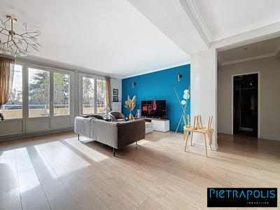 Appartement - 79 m² - 3 pièces