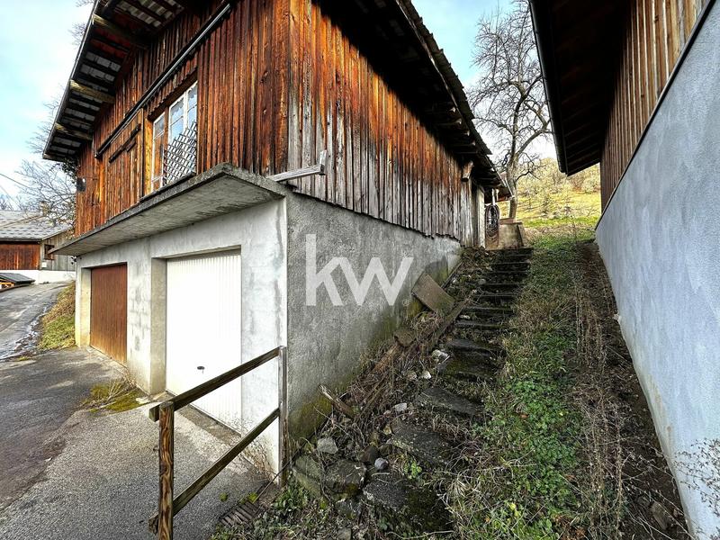 Grange - 128 m² - 1 pièce