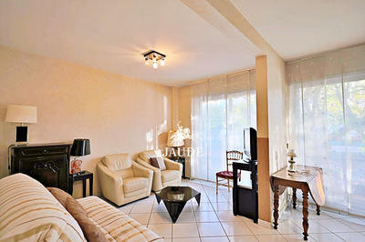 Appartement - 113 m² - 6 pièces