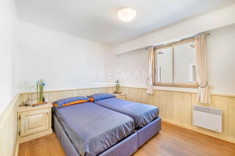 Appartement - 144 m² - 6 pièces