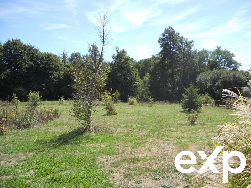 Maison traditionnelle - 219 m² - 9 pièces