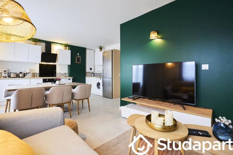 Chambre - 11 m² - 1 pièce