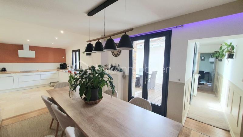 Maison - 135 m² - 6 pièces