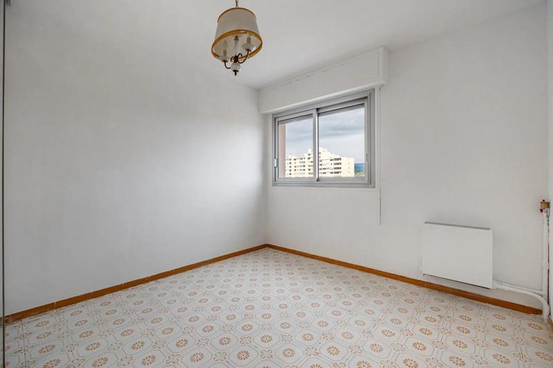 Appartement - 92 m² - 3 pièces