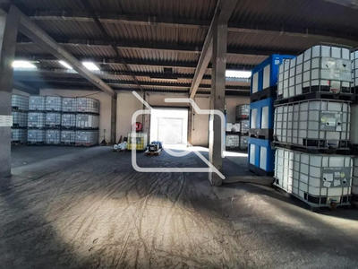 Entrepôt - 2 173 m²