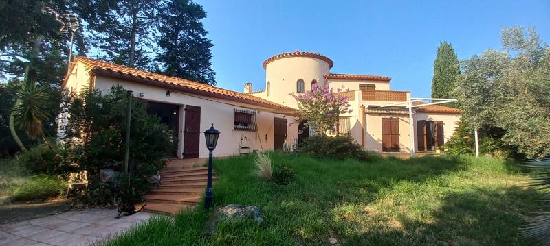 Villa - 180 m² - 6 pièces