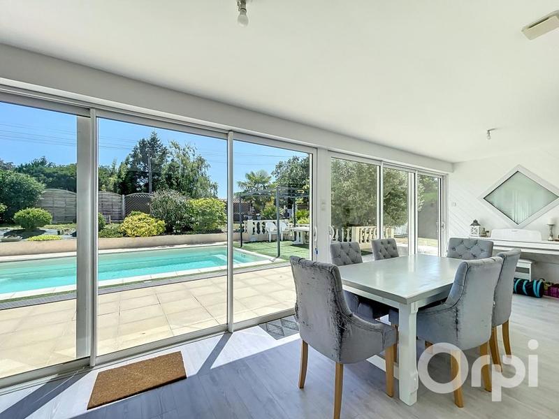 Maison - 120 m² - 4 pièces