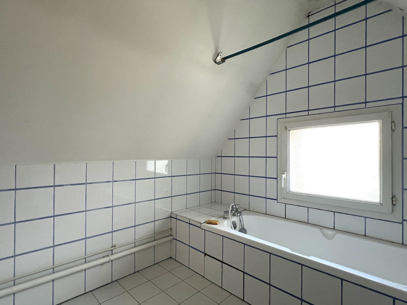 Maison - 102 m² - 4 pièces